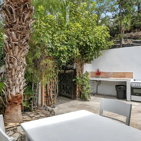 Ma Lola Villa