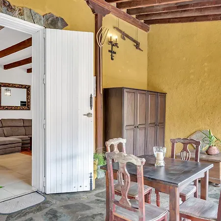 Ma Lola Vila Güimar